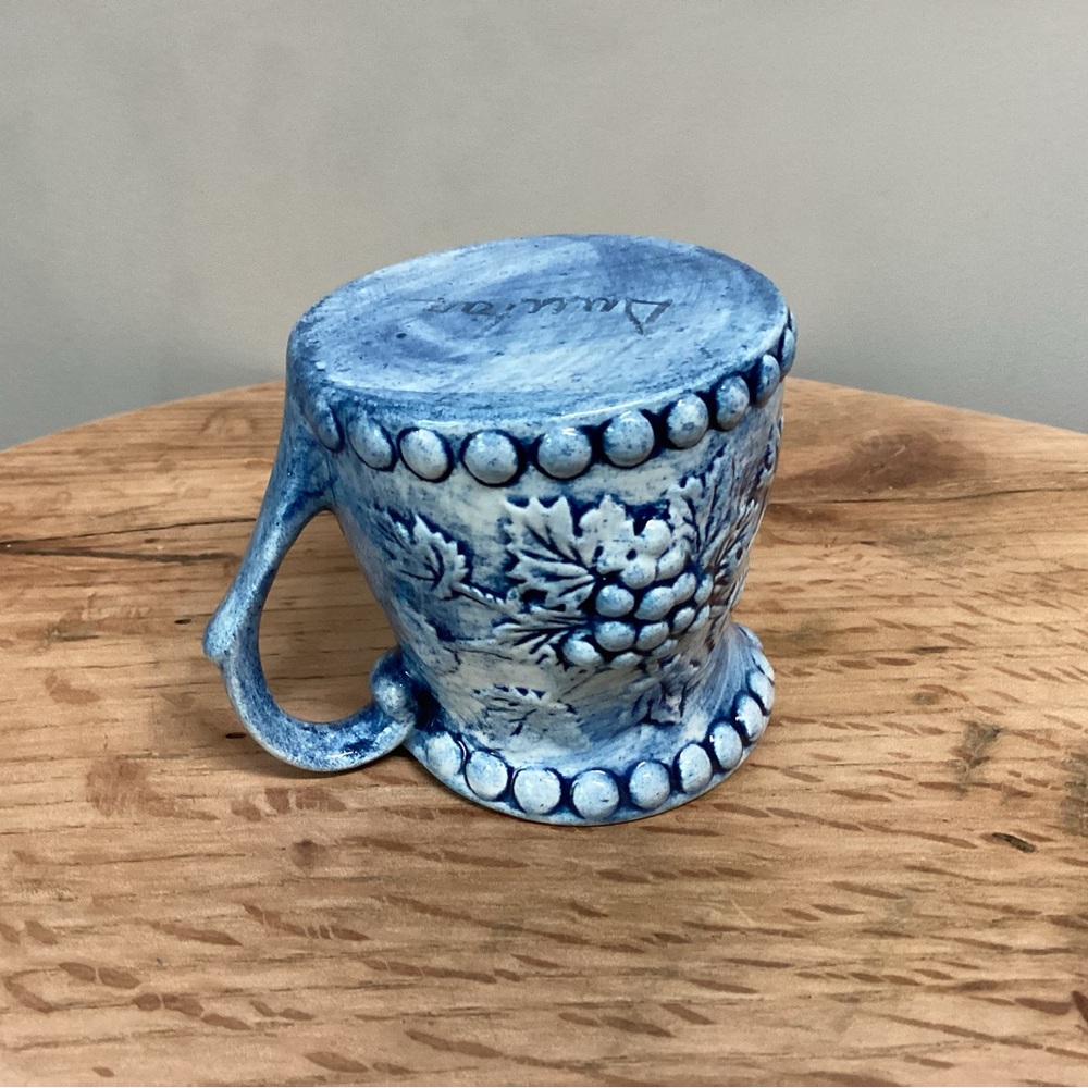 Ceramic Crafted Creamer - Grapes & Vine Themed - Very Nice & Very Unique - Picture 10 of 13